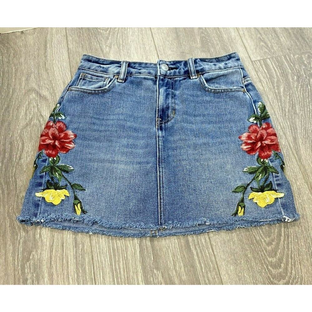 PacSun blue jean denim mini skirt colorful floral embroidery cut-off style sz 24